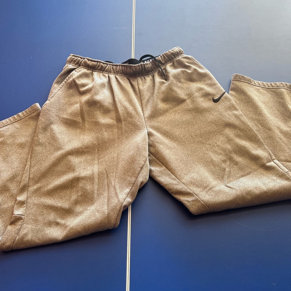 Men’s Nike dry fit sweat pants